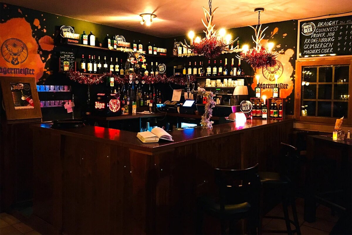 Bar at Smithy's in Les 2 Alpes