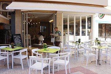 Viccio Premium Ice Cream Parlour Cafe, San Carlos terrace