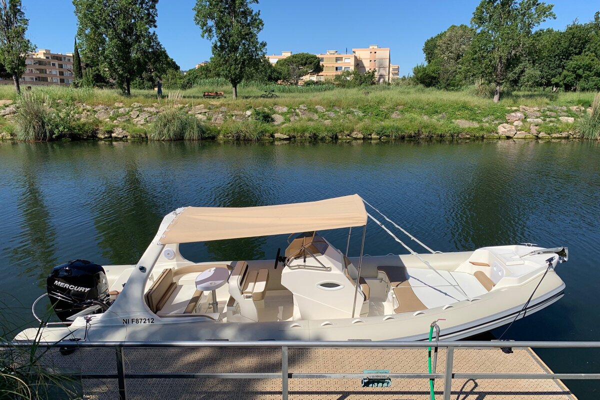 15 Person Motor Boat, Cannes