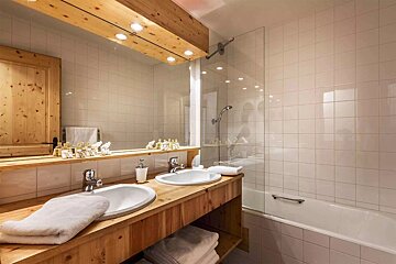 Alpina Lodge 1 Bed 4-Person Apartment, Val d'Isere - Centre