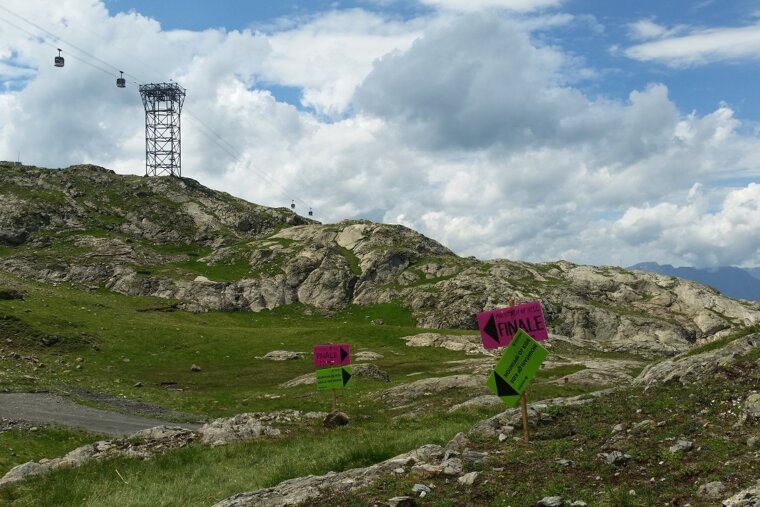 a mountain bike trail in 2 Alpes