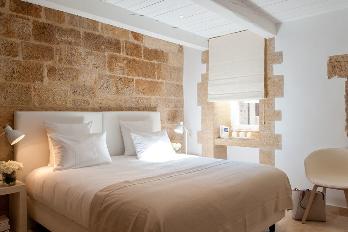 Le Vieux Castillon Hotel, Castillon-du-Gard double bedroom