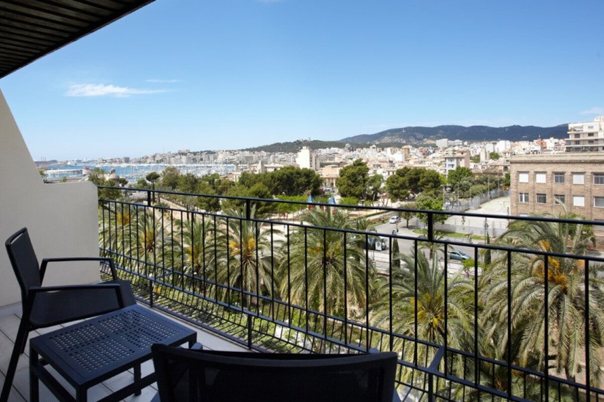 Saratoga Hotel, Palma de Mallorca terrace