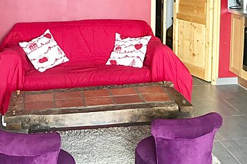 Secret de Neige East-side 4* Apartment, Alpe d'Huez living-room