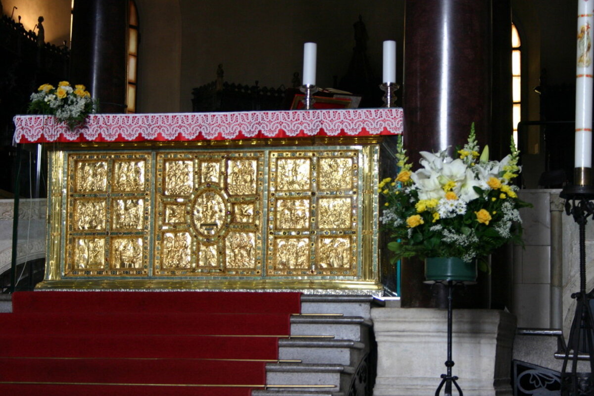 Basilica di Sant'Ambrogio (Basilica of St Ambrose), Northwest Milan