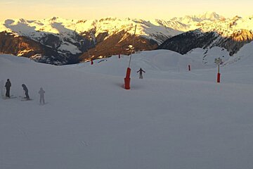Fantastic Snow Conditions Across 4 Valleys, Meribel Valley