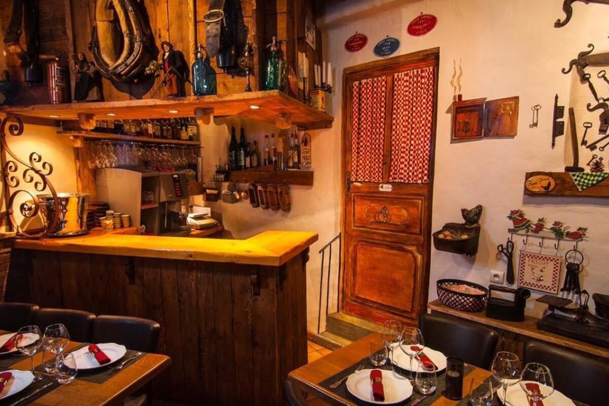 La Fromagerie Restaurant, Courchevel   interior