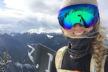 a female snowboarder