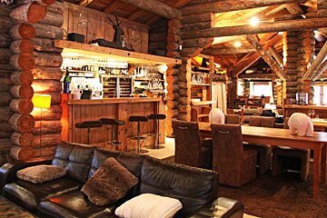 La Cabane des Praz Restaurant, Les Praz interior