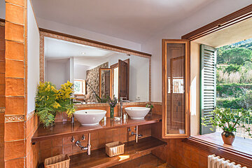 Sa Vall Hotel, Valldemossa bathroom