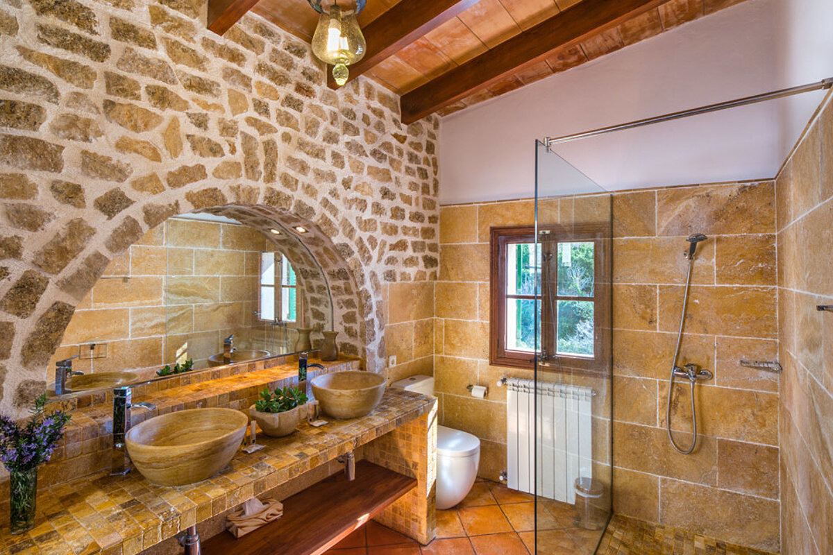 Sa Vall Hotel, Valldemossa bathroom