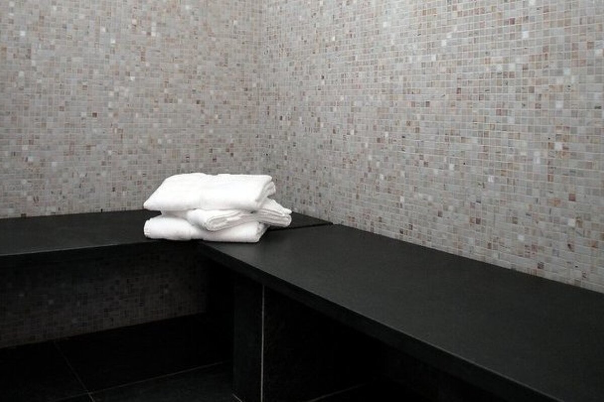 Adray Telebar Spa, Meribel - Centre steam room