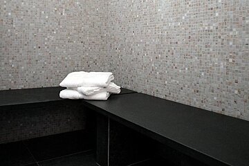 Adray Telebar Spa, Meribel - Centre steam room