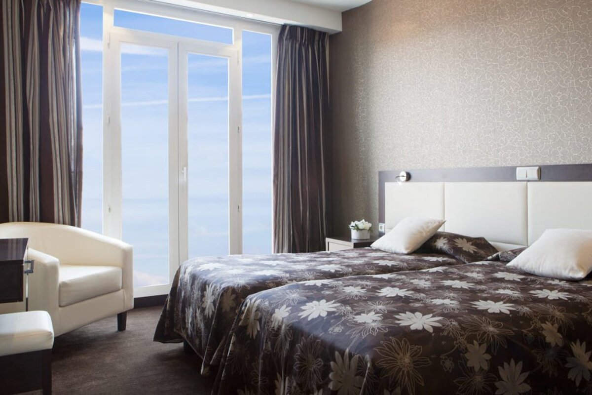 Albert 1er Hotel, Nice twin bedroom