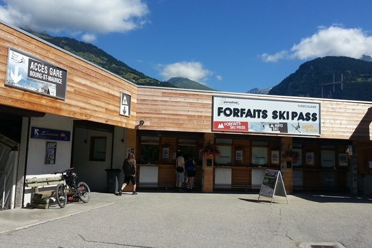 a ticket office for ski and summer passes