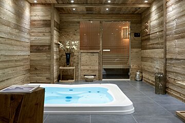 Le C - Apartment 08, Courchevel Moriond 1650 spa facilities