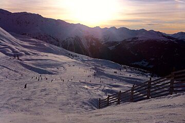 sunset above arcs 1800
