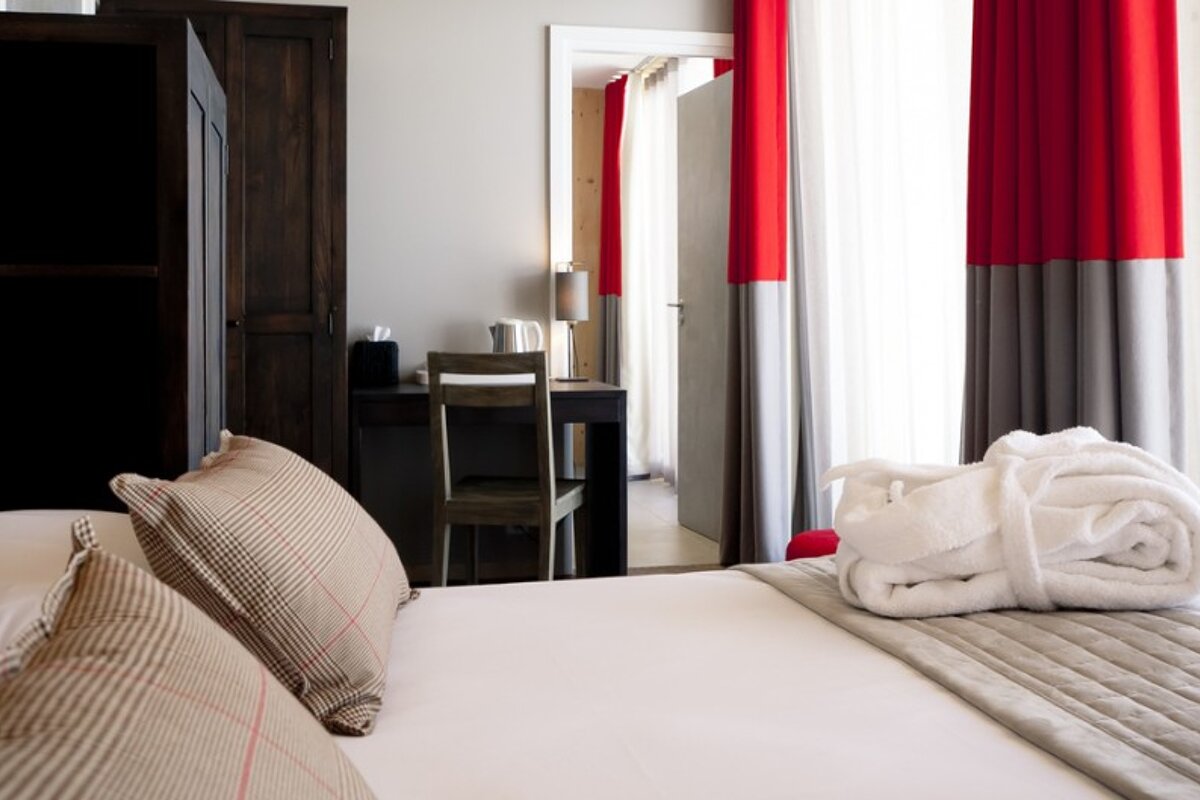 Aiguille Grive Chalet Hotel, Arc 1800 double bedroom