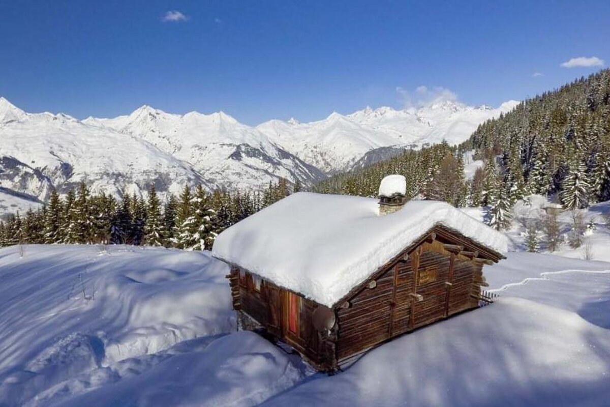 Arnaud Chalet, Les Arcs 1800 exterior