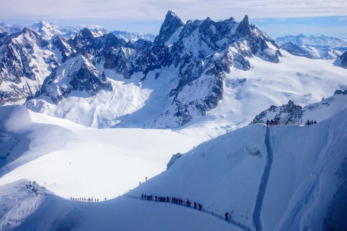 ice steps onto the valley blanche
