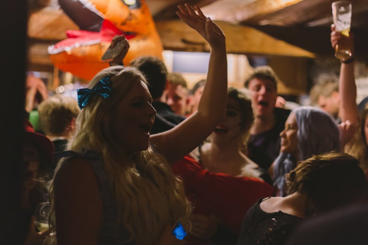 Tsaretta Bar, Meribel - Les Allues interior