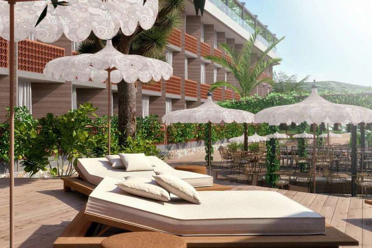 Bikini Island Mountain Hotel, Port de Soller terrace