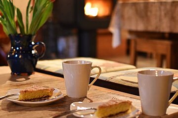 Chery des Meuniers Chalet, Morzine afternoon tea