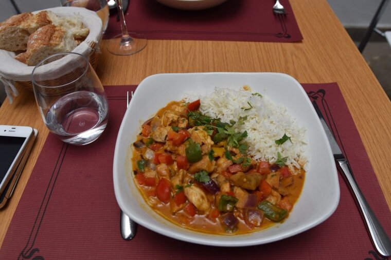 S'Angel Restaurant Review, Inca