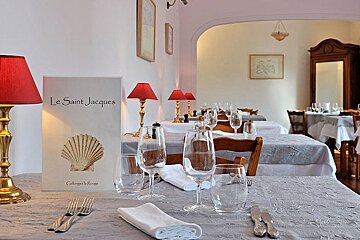 Saint Jacques de Compostelle Restaurant, Collonges-la-Rouge interior