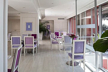 Suisse Hotel, Nice dining room