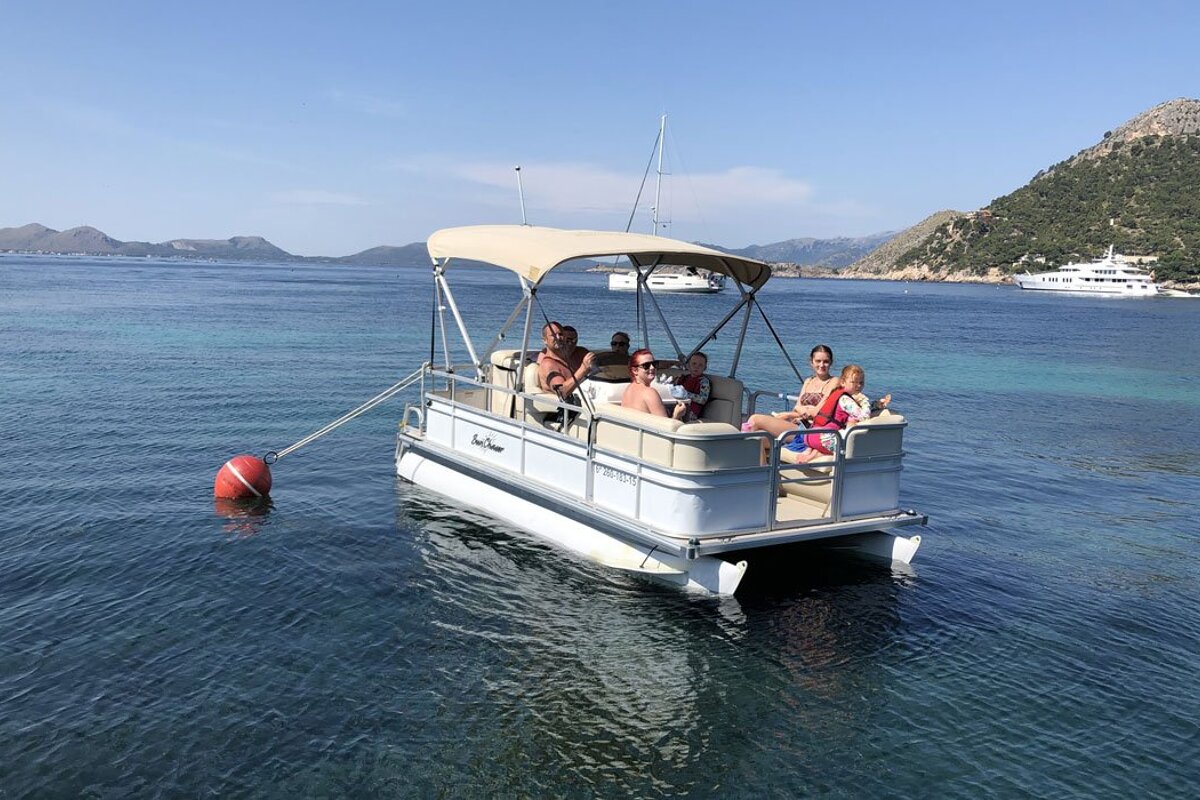 6 Person Motor Boat, Port de Pollenca (Puerto Pollensa)