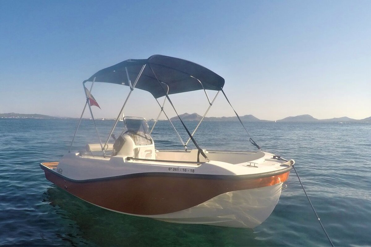 6 Person Motor Boat, Port de Pollenca (Puerto Pollensa)