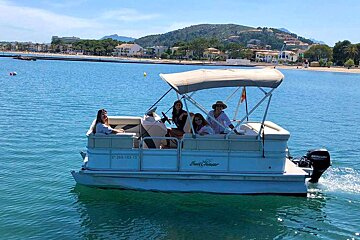 6 Person Motor Boat, Port de Pollenca (Puerto Pollensa)