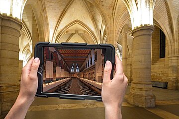 Avignon's main attraction gets augmented reality