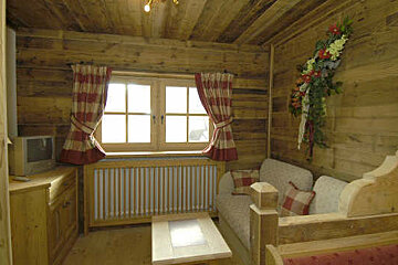 Chalet L'Altibar 02 - Apartment, Courchevel 1850 living-room