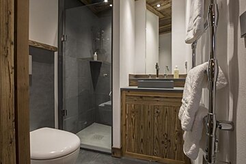 La Canadienne 40 Apartment, Val d'Isere - Centre shower room
