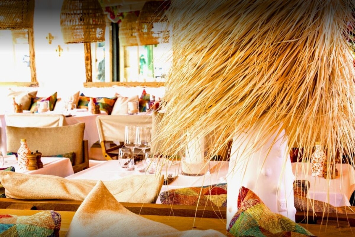 La Petite Plage Restaurant, Saint-Tropez interior