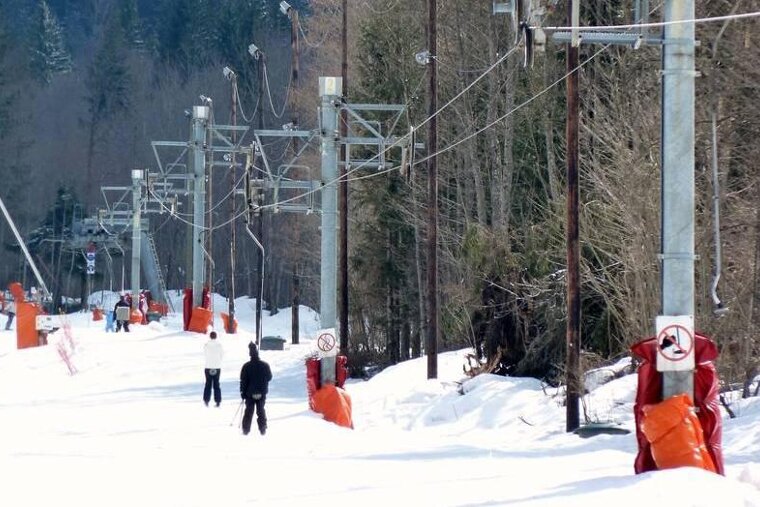 a beginner ski area in les houches