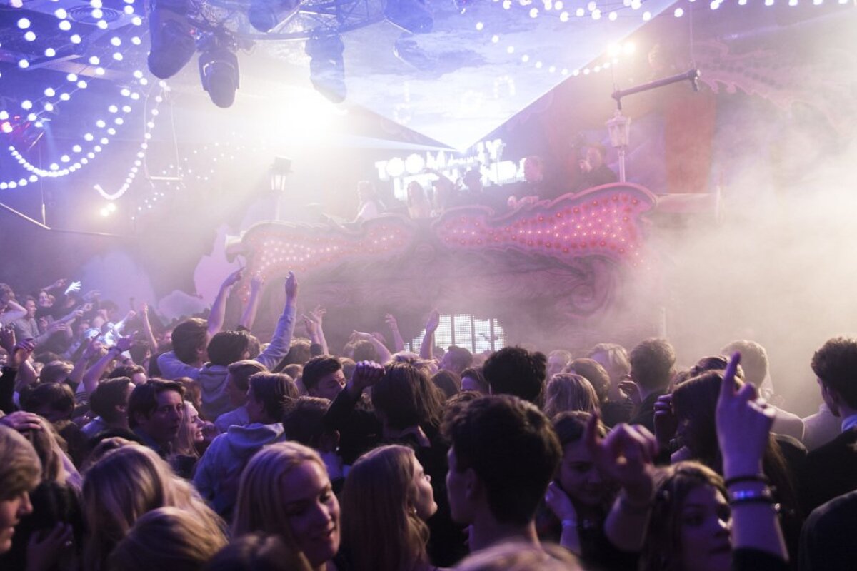 Doudoune Nightclub, Val d'Isere interior