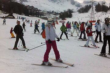 lots of easter time skiers