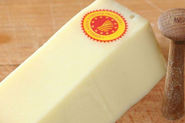 Appellation d'Origine Controlee (AOC)