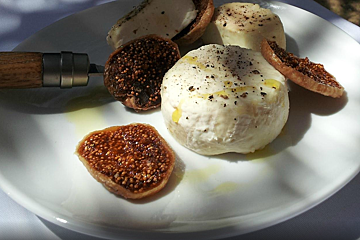 Auberge la Feniere Restaurant, Cadenet style of cuisine