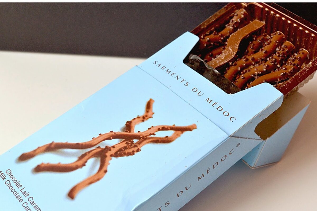 chocolate looking like a cigarette packet