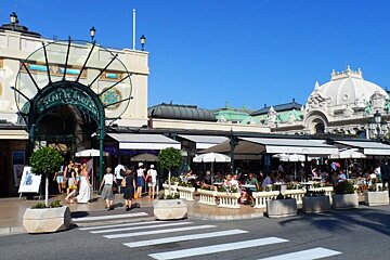 the entrance to the cafe de paris in Monte carlo