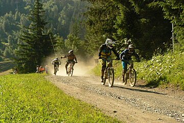 Oz Enduro MTB race, Oz en Oisans