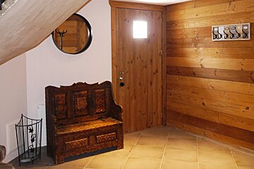 Secret de Neige Chalet, Alpe d'Huez hallway