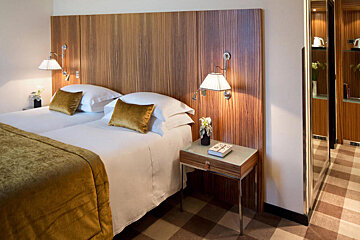 Starhotels Anderson Hotel, Milan - Centre double bedroom