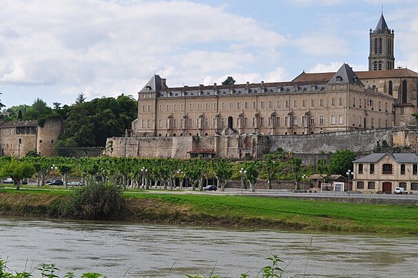 monastery La Reole France