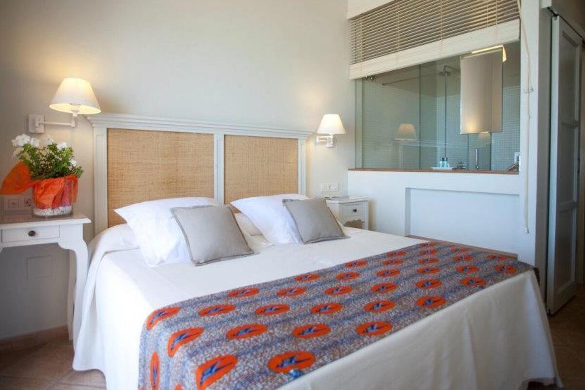 Hostal La Savina Hotel, Formentera double bedroom