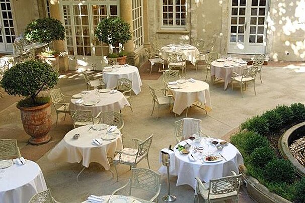 La Vieille Fontaine, Avignon restaurant terrasse